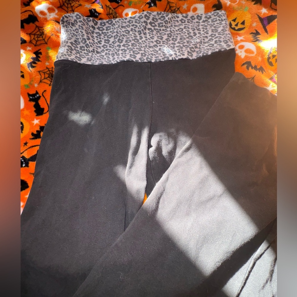 Y2K Victorious Secret Leopard Print Cheetah Print Flare Fold Over leggings